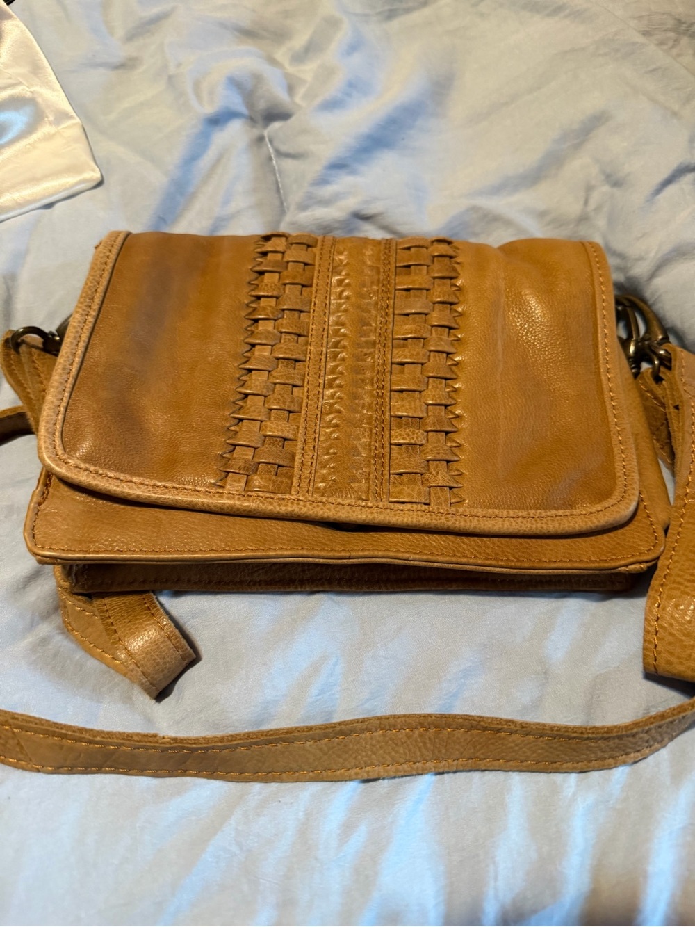 Trades of Hope convertible crossbody
